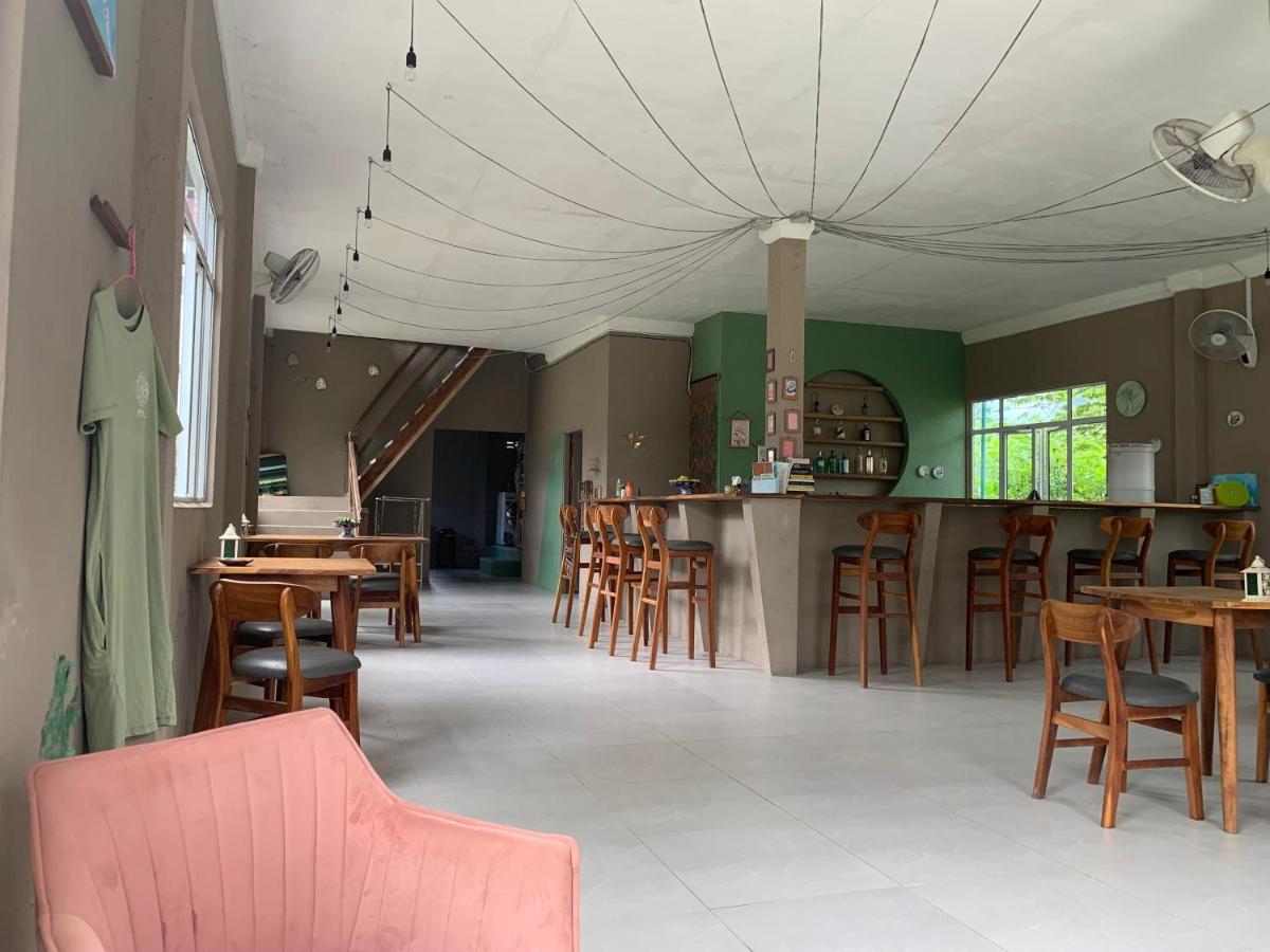Dahlia Guesthouse ロンサレム島 エクステリア 写真