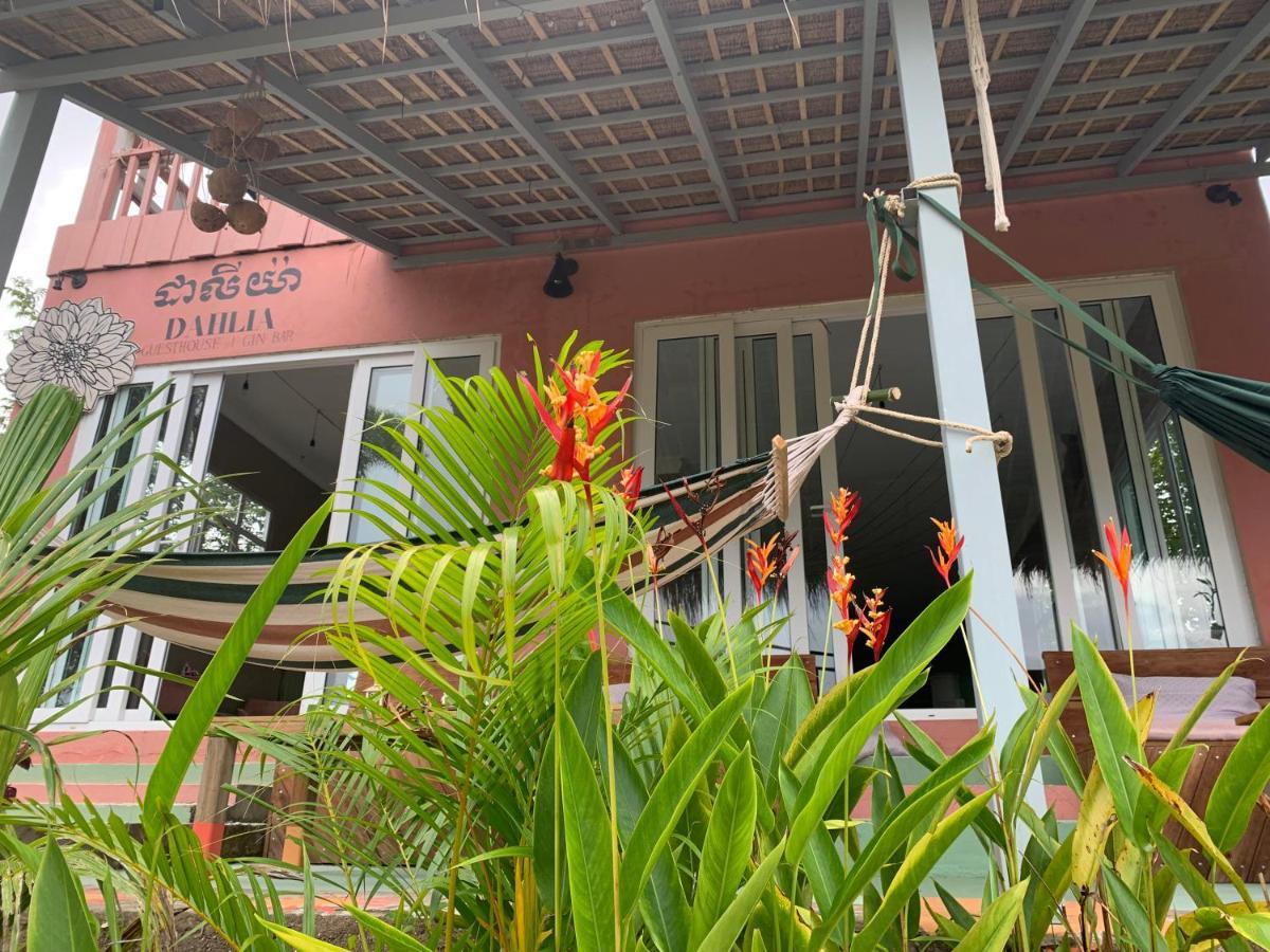 Dahlia Guesthouse ロンサレム島 エクステリア 写真