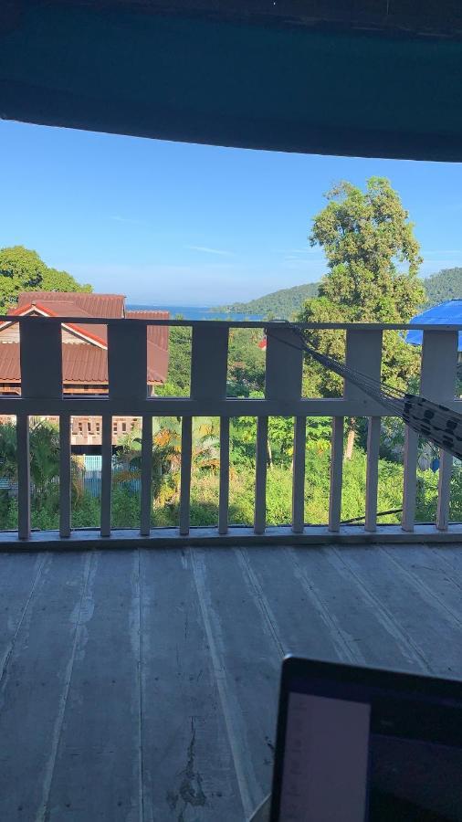 Dahlia Guesthouse ロンサレム島 エクステリア 写真