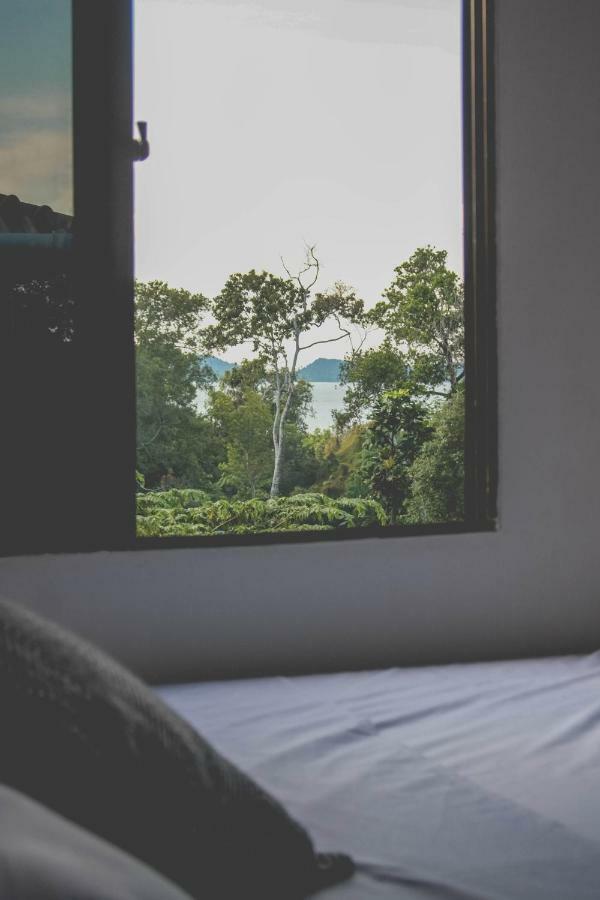 Dahlia Guesthouse ロンサレム島 エクステリア 写真